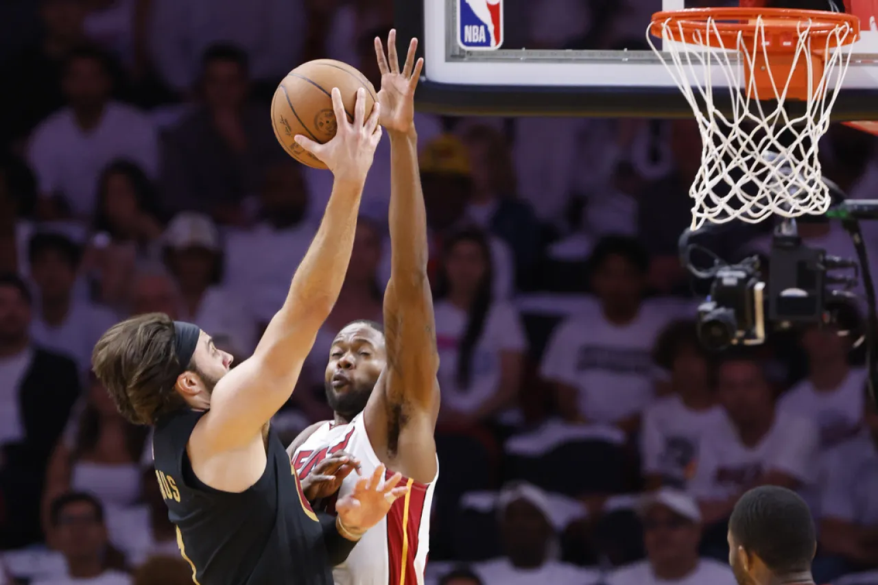 Cavs barren al Heat