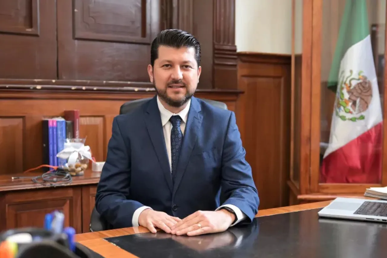 Designa Maru a Heriberto Miranda como director de Pensiones Civiles del Estado