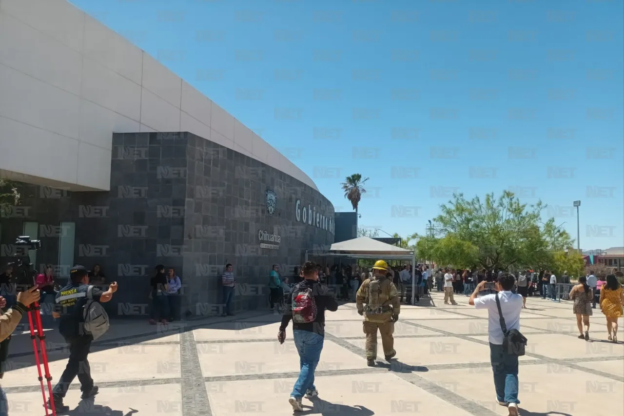 Evacúan a usuarios y personal de Pueblito Mexicano en menos de 5 minutos