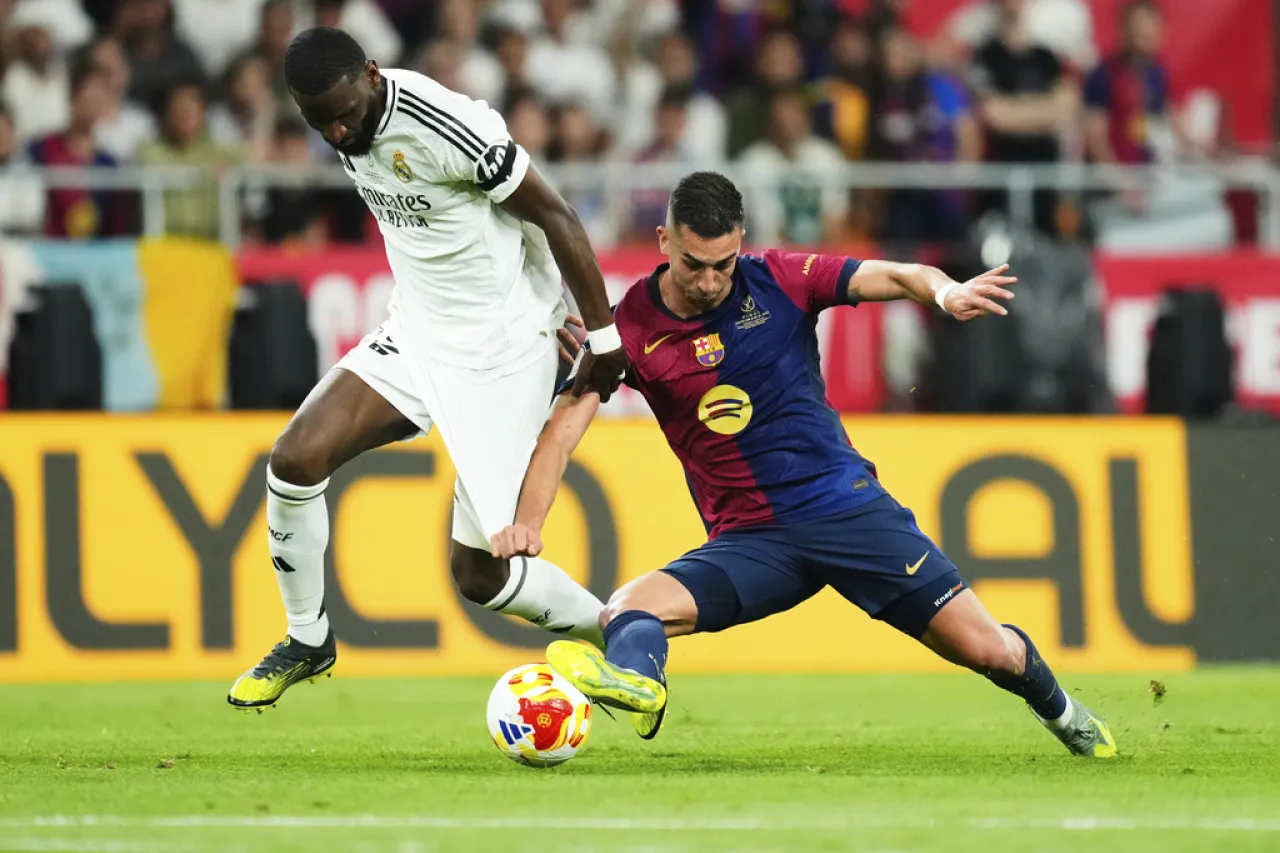 Rüdiger podría perderse el resto de la temporada tras cirugía de rodilla