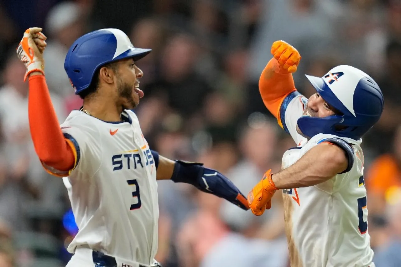 Astros vencen a Tigres y empiezan a tomar vuelo
