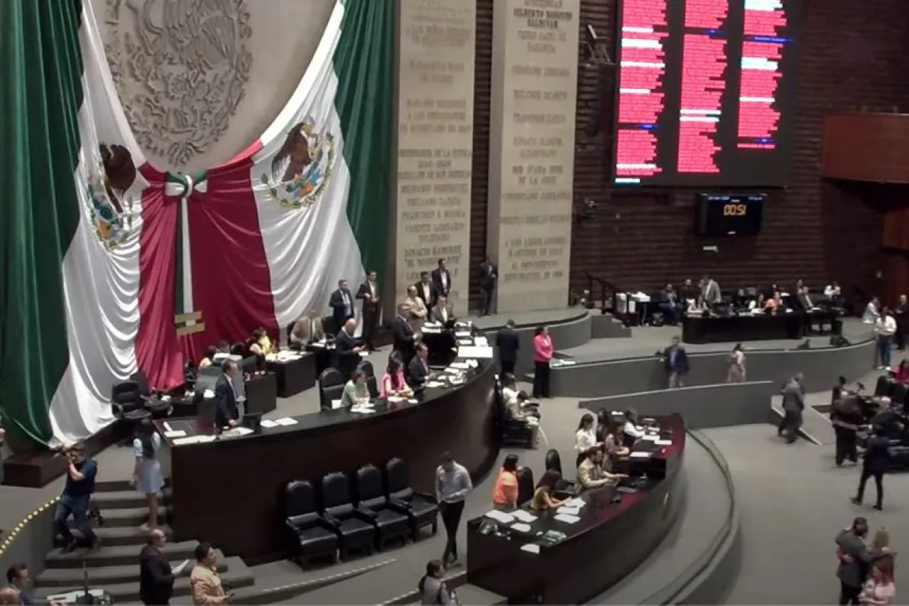 Diputados regulan propinas: Salario mínimo no será sustituido