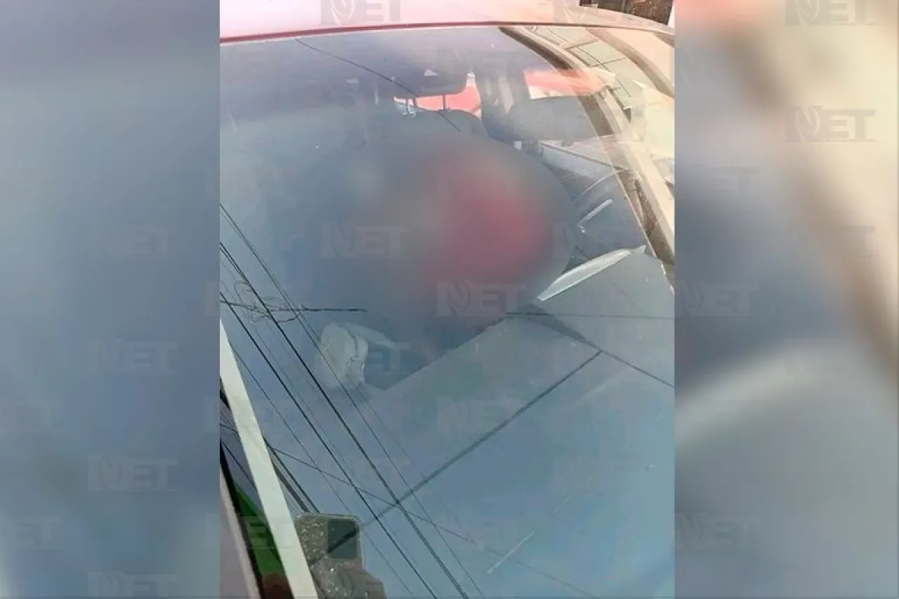 Muere mujer dentro de vehículo en la Zona Centro