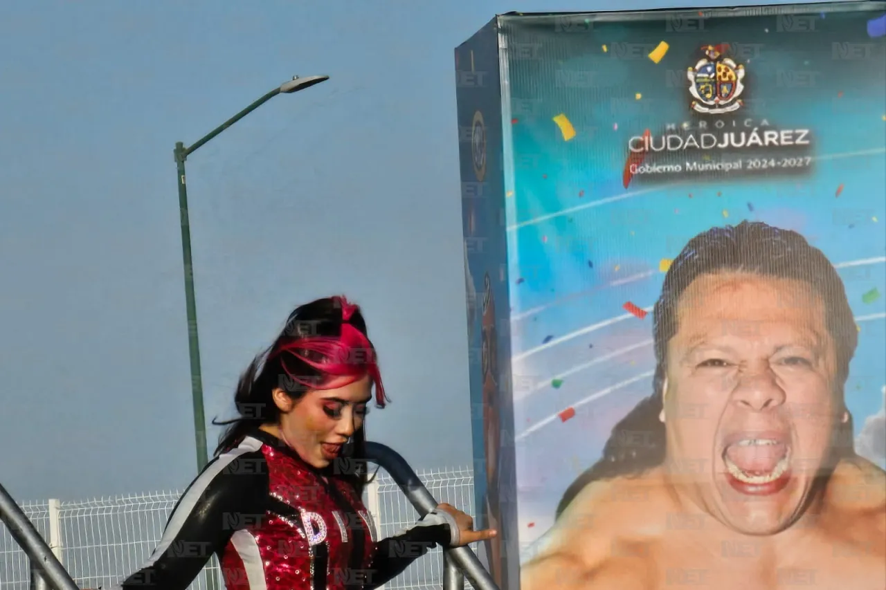 Abarrotan función de Lucha Libre por Día del Niño