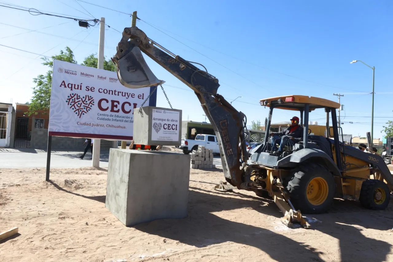 Fotos: Recorren alcalde y Zoé Robledo CECIs en Juárez