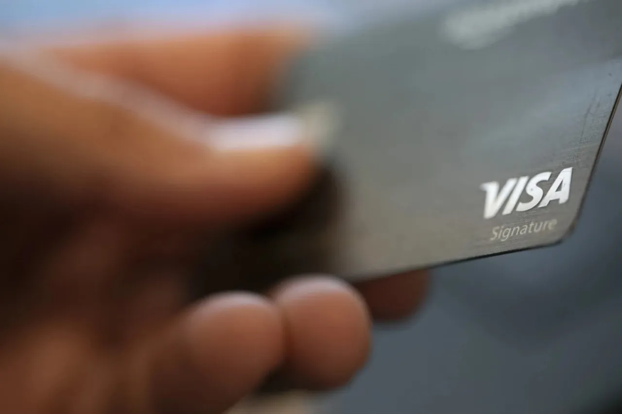 Visa quiere darle 'agentes' de inteligencia artificial a su tarjeta de crédito