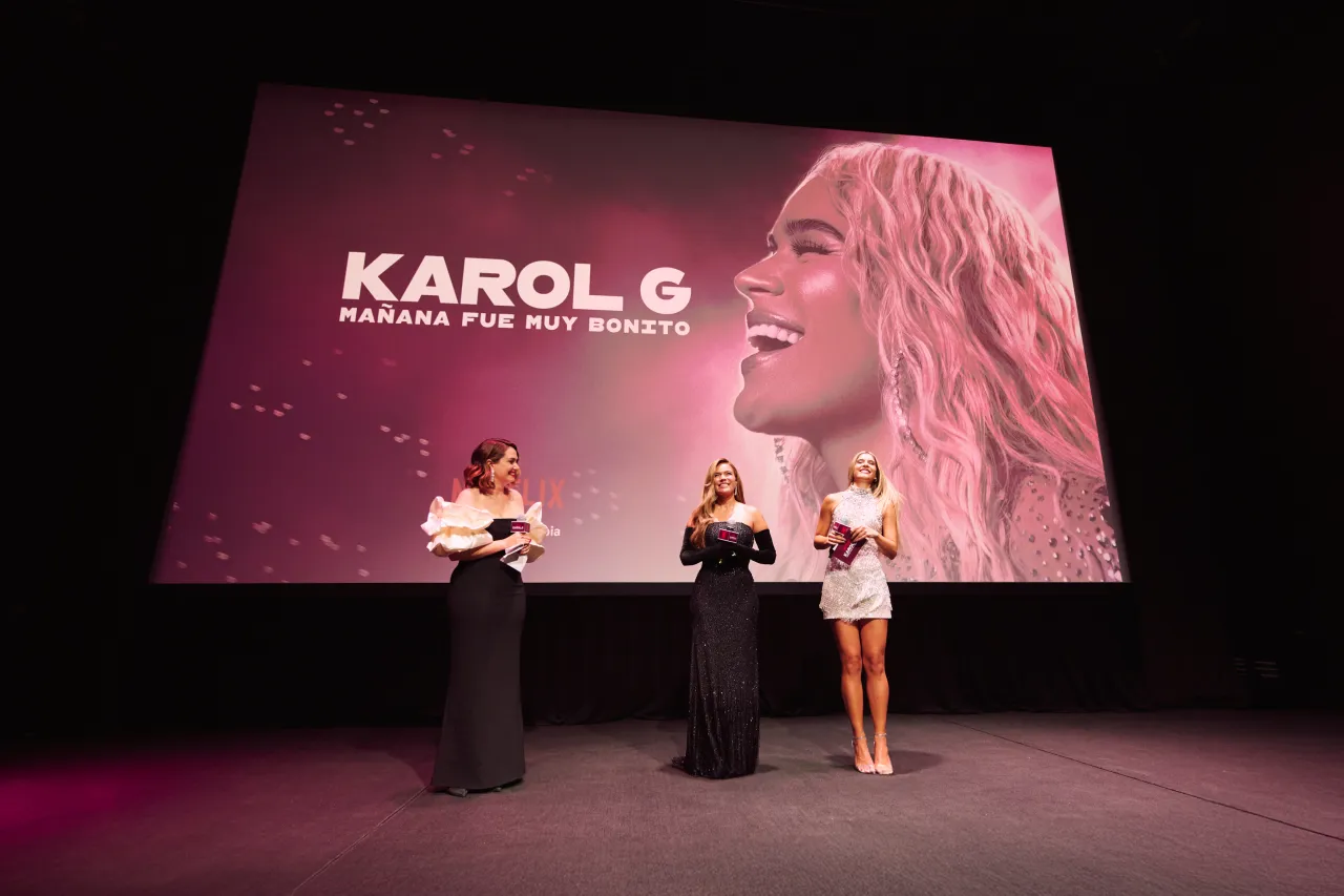 Karol G reaparece en Medellín para estrenar su documental