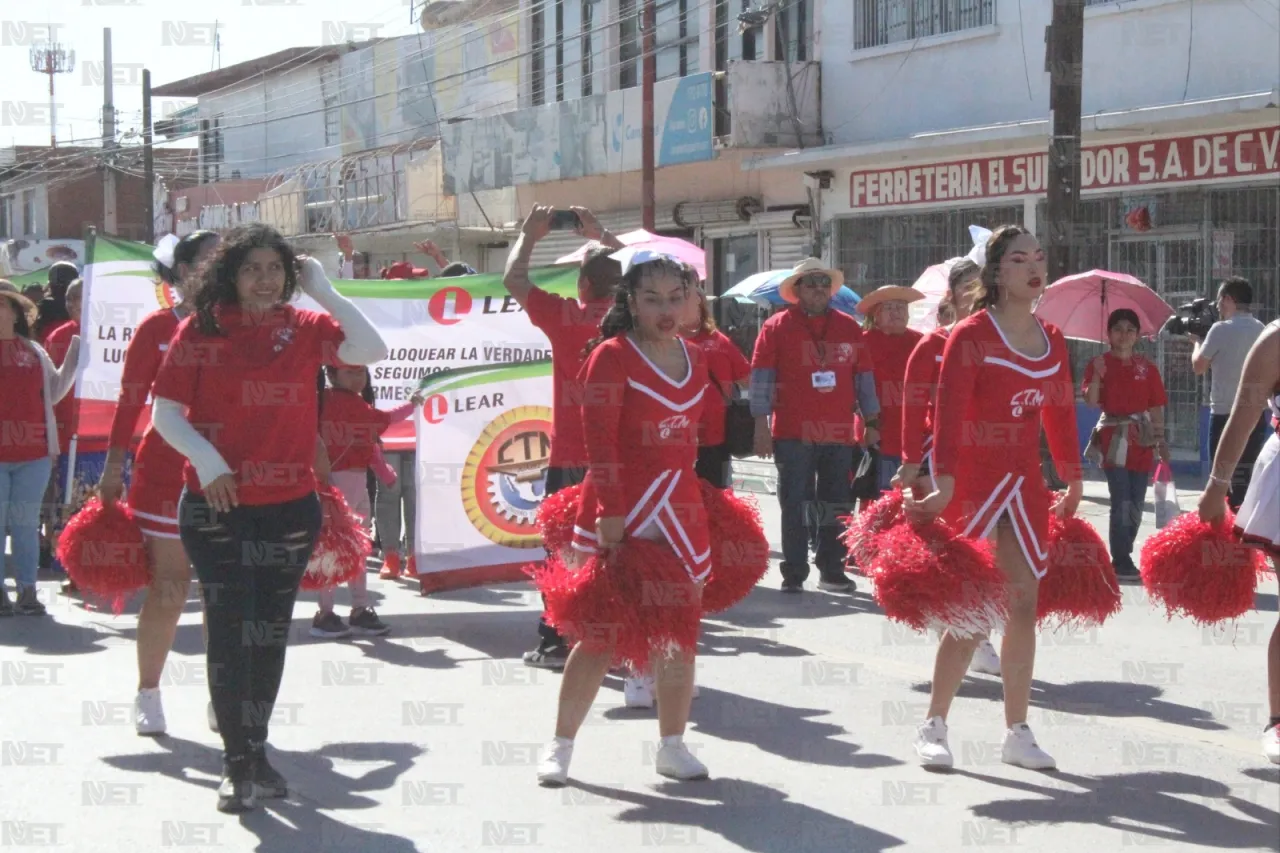 Arranca desfile conmemorativo del Día del Trabajo