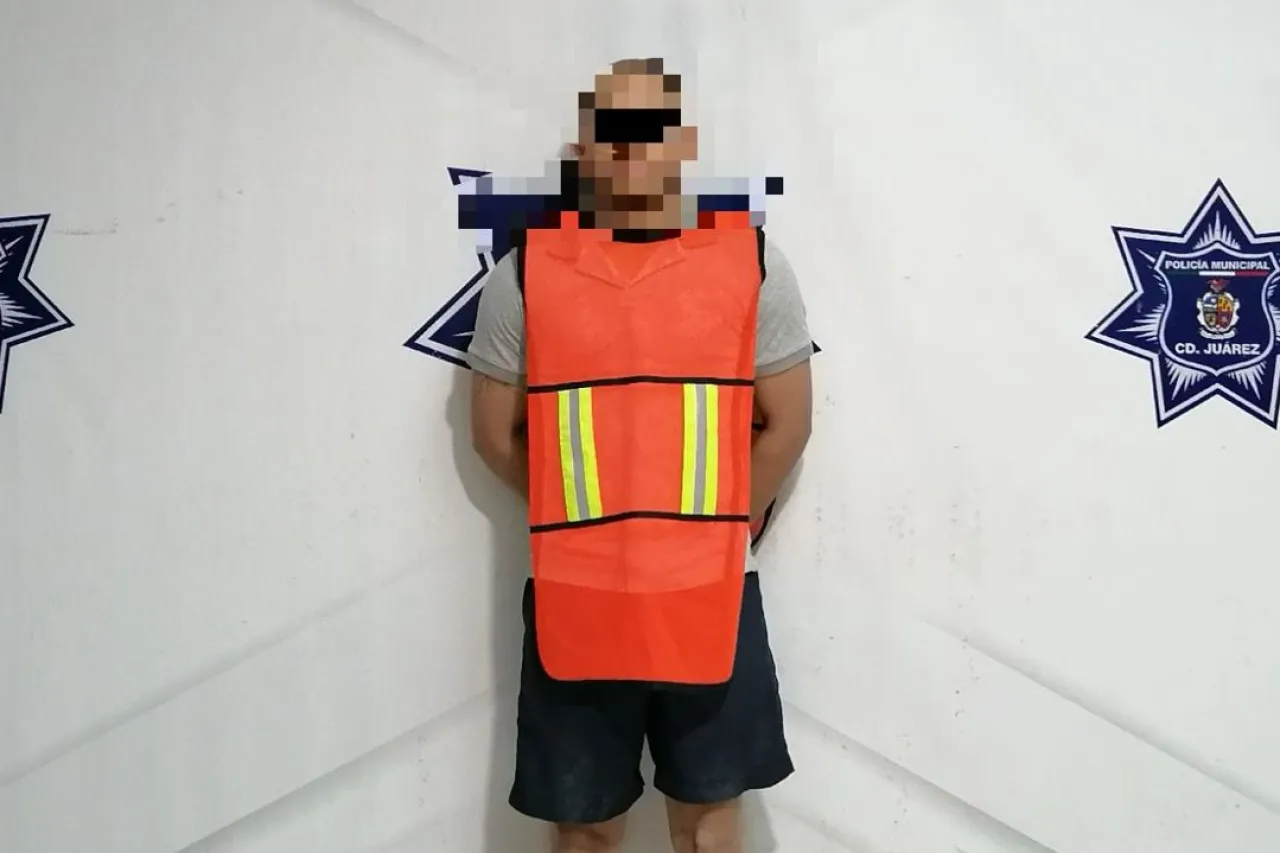 Presentan a hombre que mató desde su balcón a persona armada afuera de su casa
