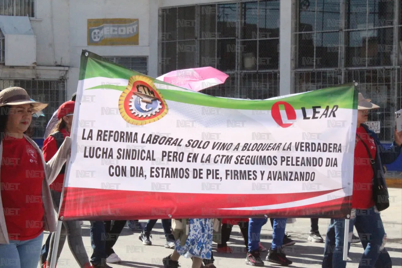 Arranca desfile conmemorativo del Día del Trabajo