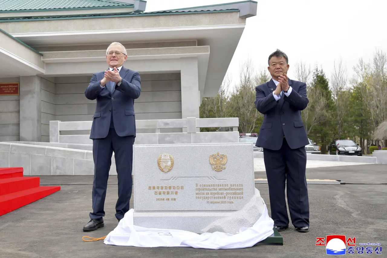 Corea del Norte y Rusia comienzan a construir su primera conexión por carretera