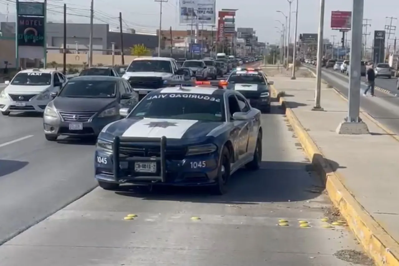Motociclista sale volando por choque en la avenida Tecnológico