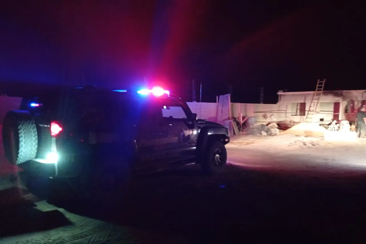 Incendio consume casa en el kilómetro 33; denuncian falta de respuesta