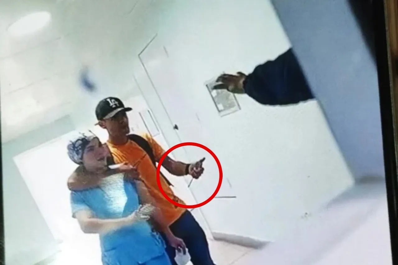 Toma a doctora como rehén para exigir que atendieran a su hijo con un tumor