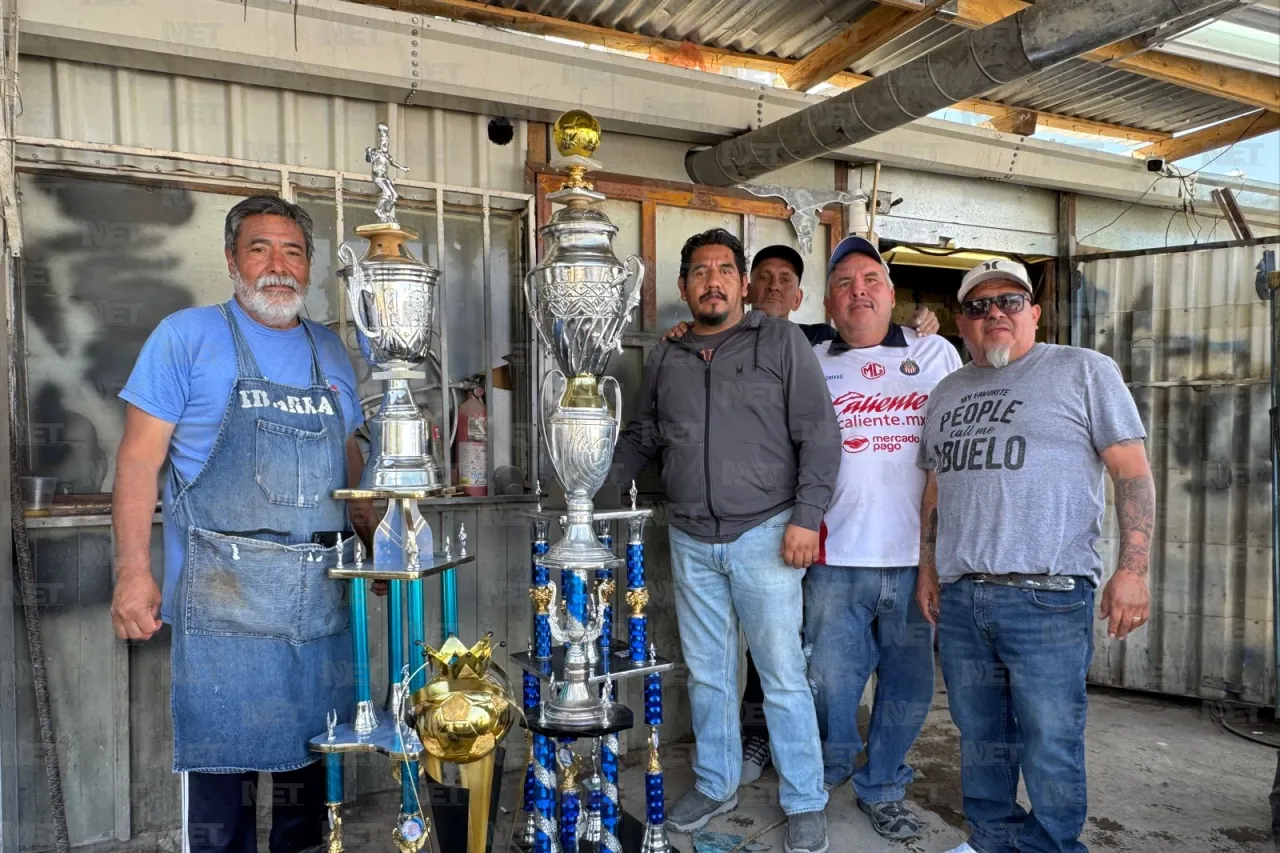 Celebran el Día de la Santa Cruz con gran fiesta comunitaria