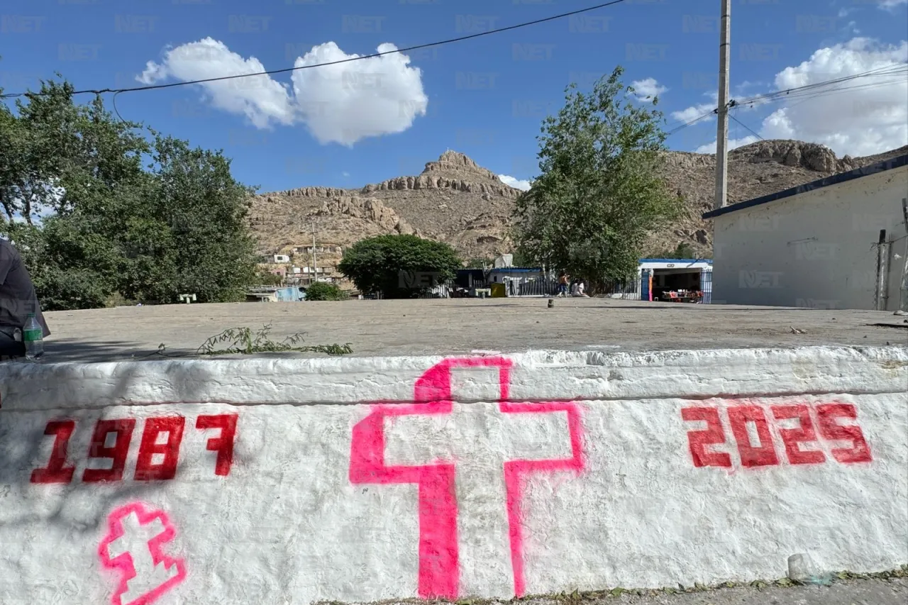 Celebran el Día de la Santa Cruz con gran fiesta comunitaria