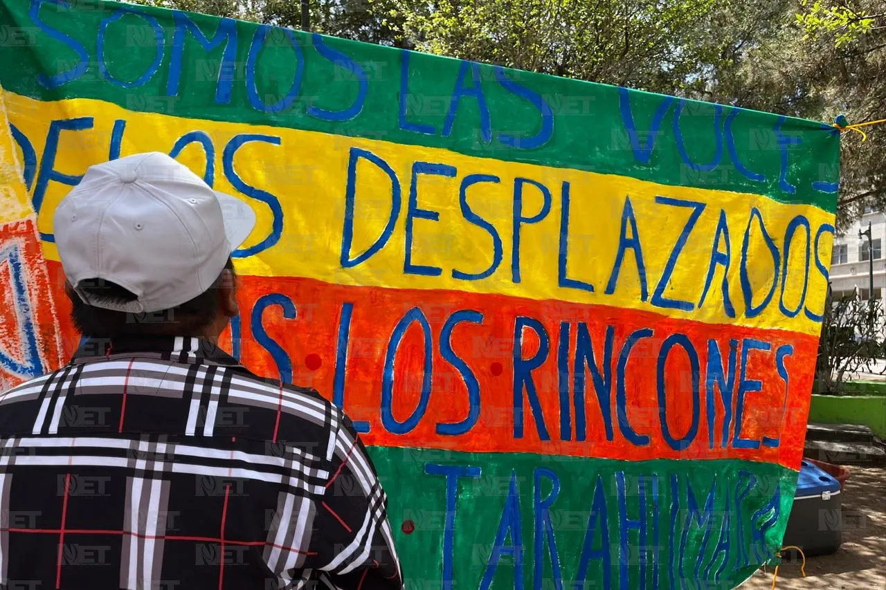 Criminales cobran apoyos de programas sociales: persona desplazada