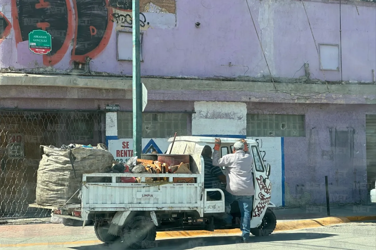 Despejada y limpia la avenida Juárez tras festival 