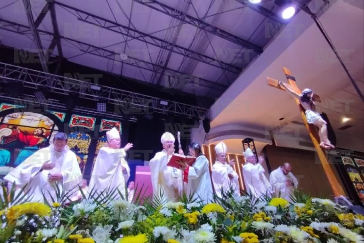 Clausuran católicos Congreso Misionero