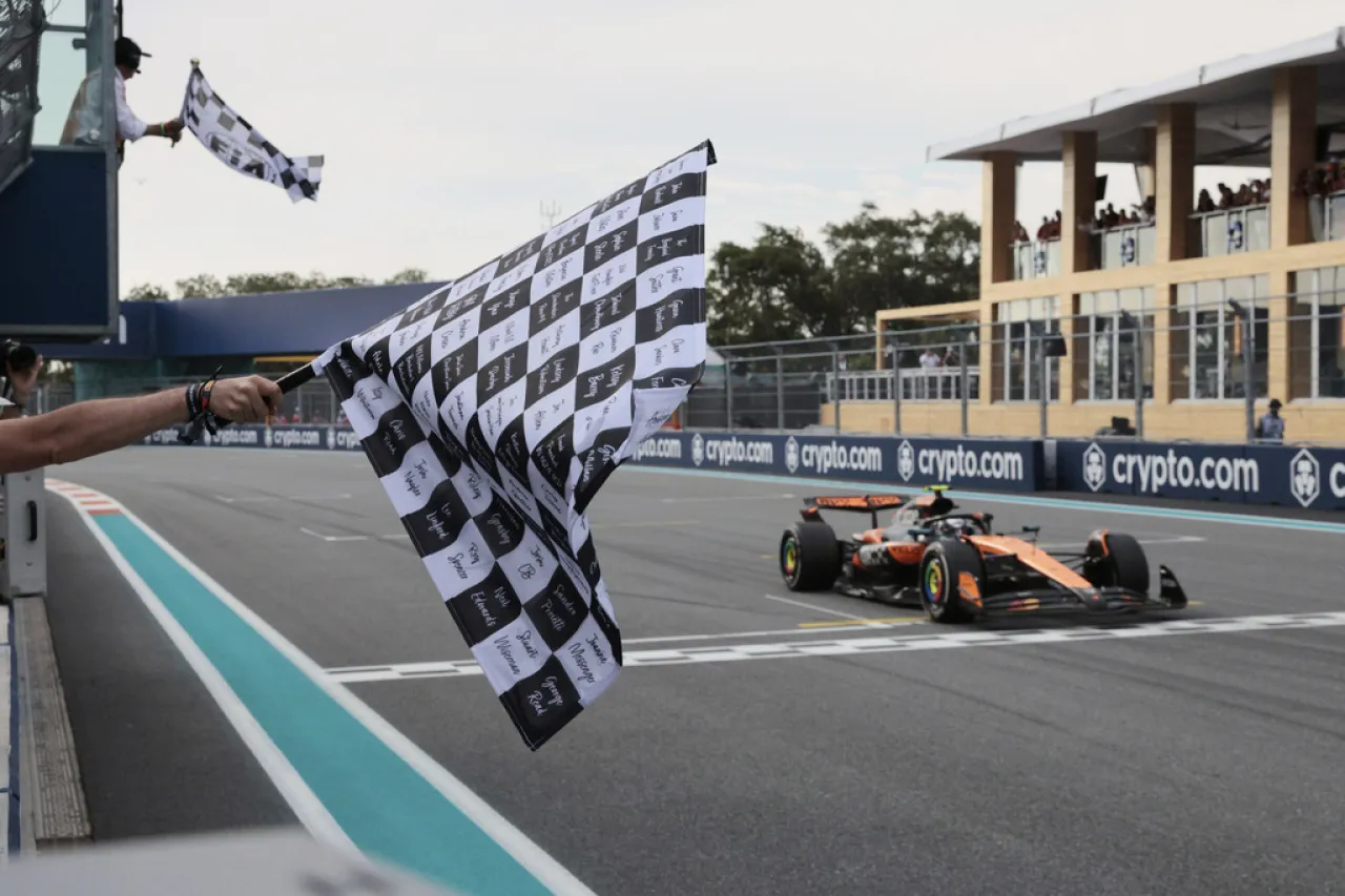 Oscar Piastri logra en Miami su tercera victoria consecutiva en F1