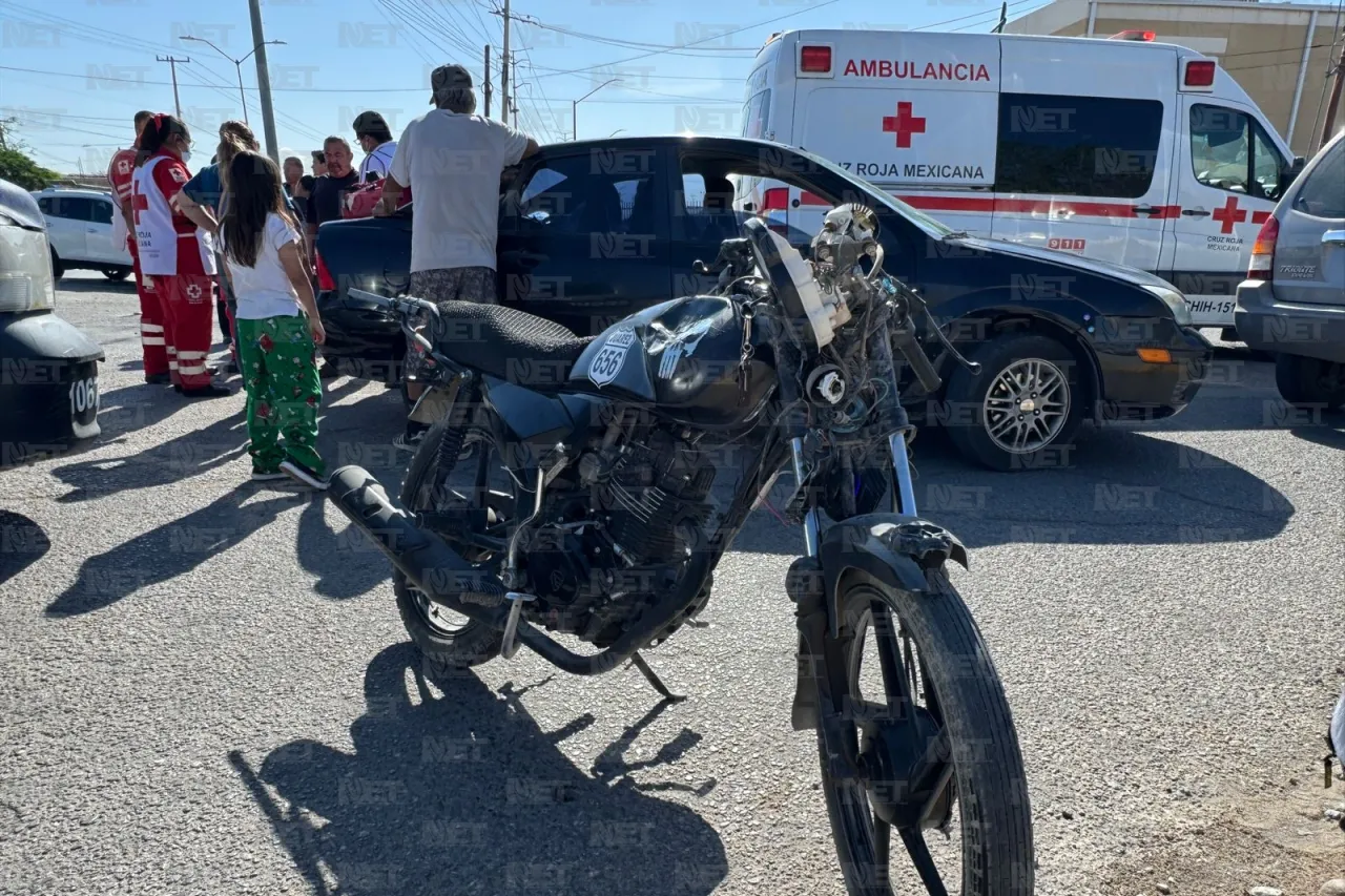 Le corta el paso a motociclista y chocan en la Ponciano