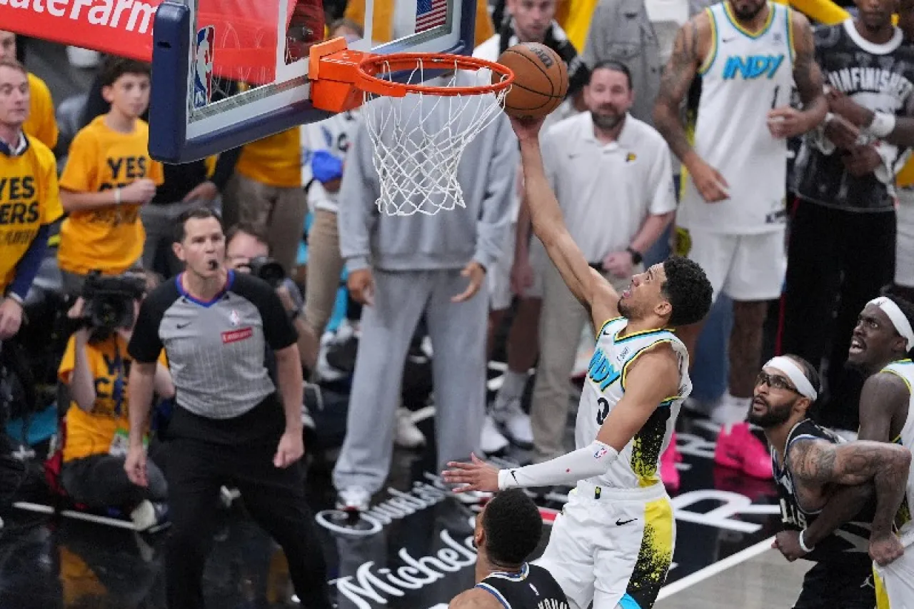 Aaron Gordon, 'buzzerbeaters', y las cosas que solo pasan en Playoffs