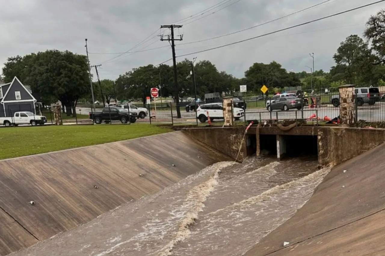 Recuperan cuerpo de niña desaparecida en inundaciones en Texas