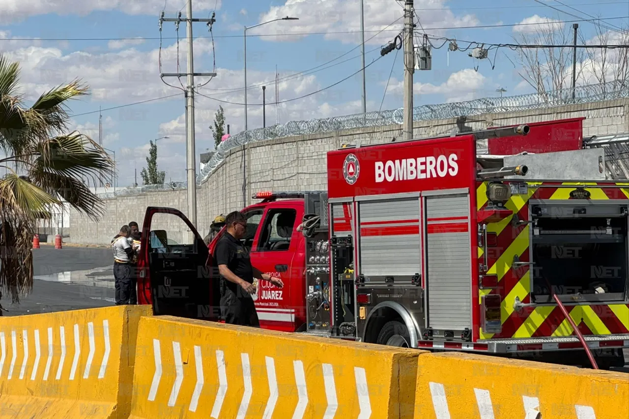 Se incendia auto en el puente Libre
