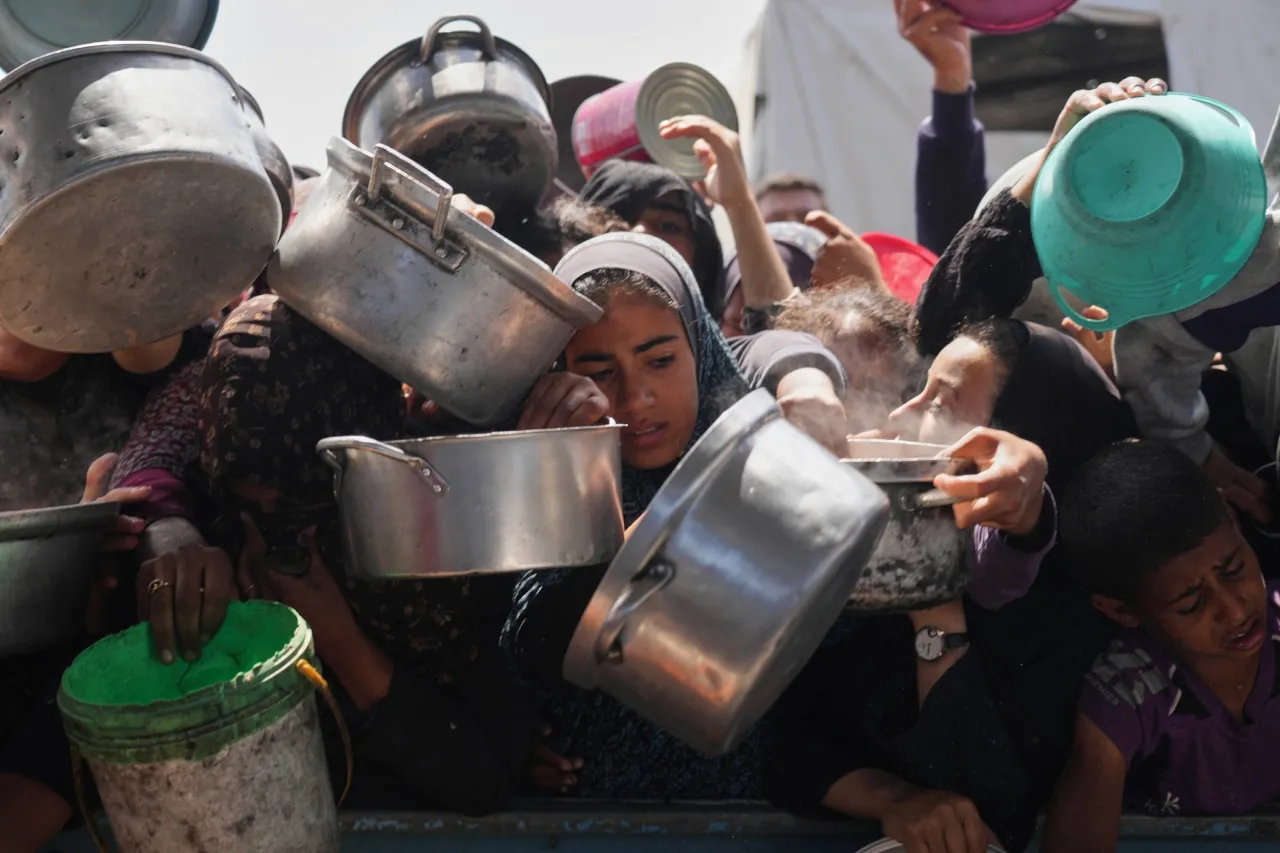Ayuda humanitaria se agota en Gaza mientras bloqueo israelí entra en su 3er mes
