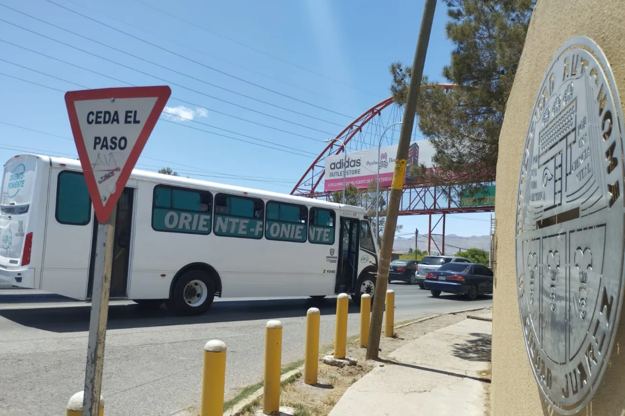 Buscan mejorar servicio de transporte a estudiantes de ICSA y Cobach