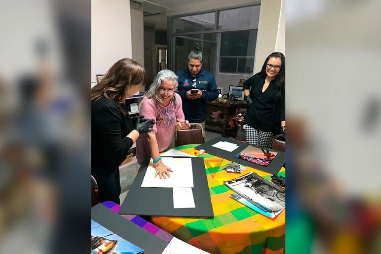 Presentan proyecto final de fotografía y escritura en ICSA