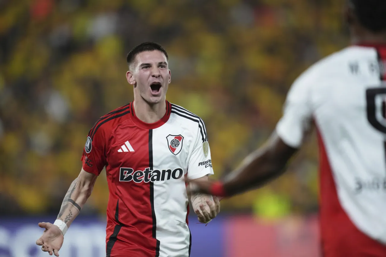 River Plate vence a domicilio a Barcelona