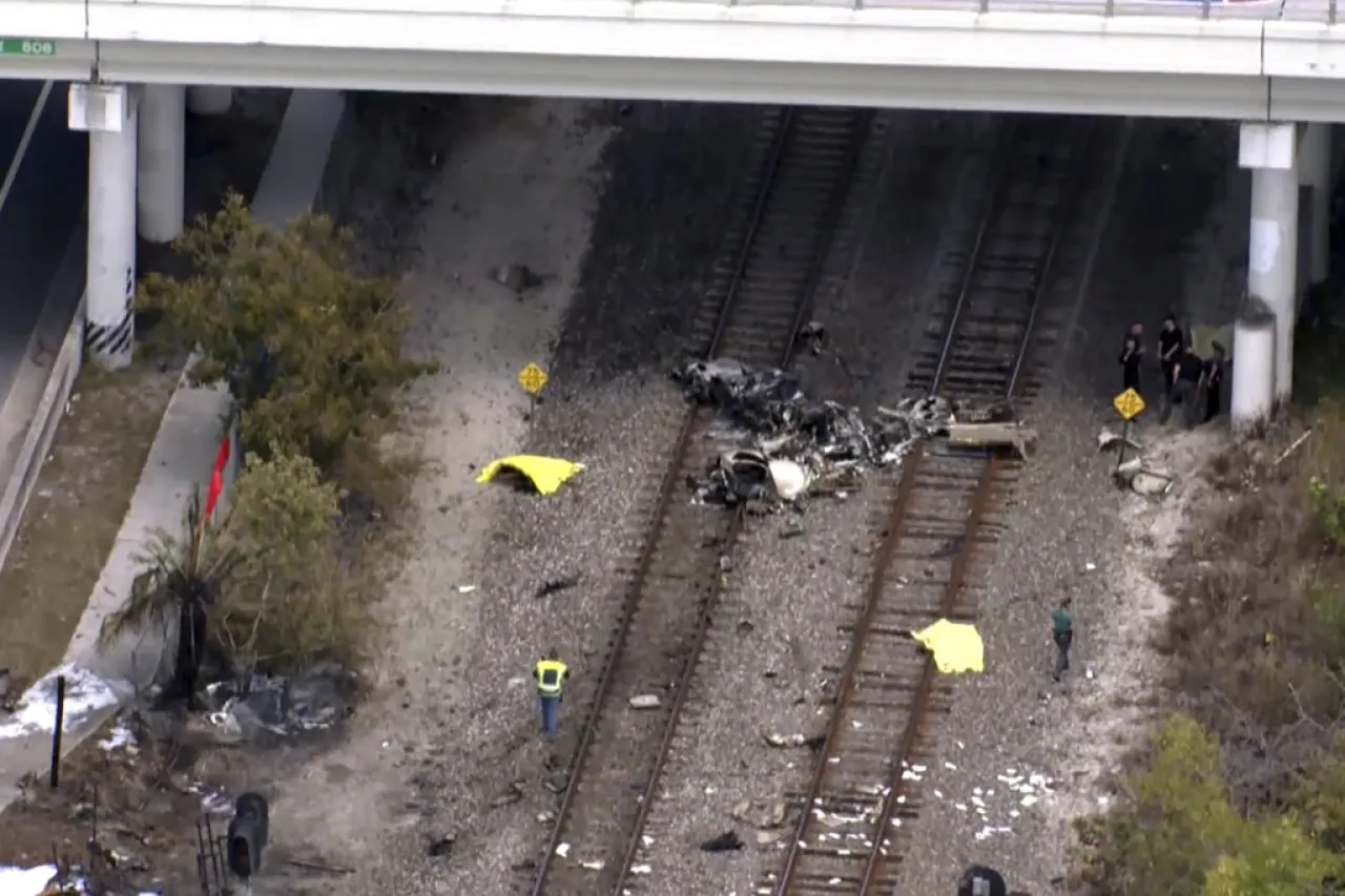 Avioneta que se estrelló en Florida tenía problemas con el timón