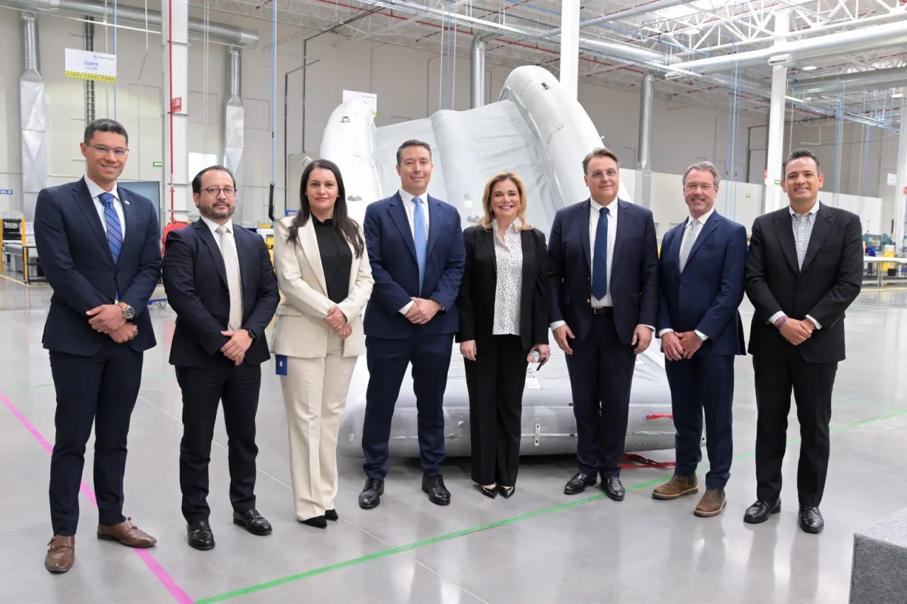 Chihuahua consolida su liderazgo en la industria aeroespacial: Maru Campos