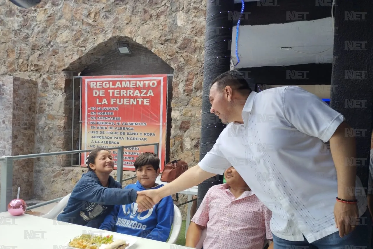 Celebran por adelantado a las madres de familia del poniente