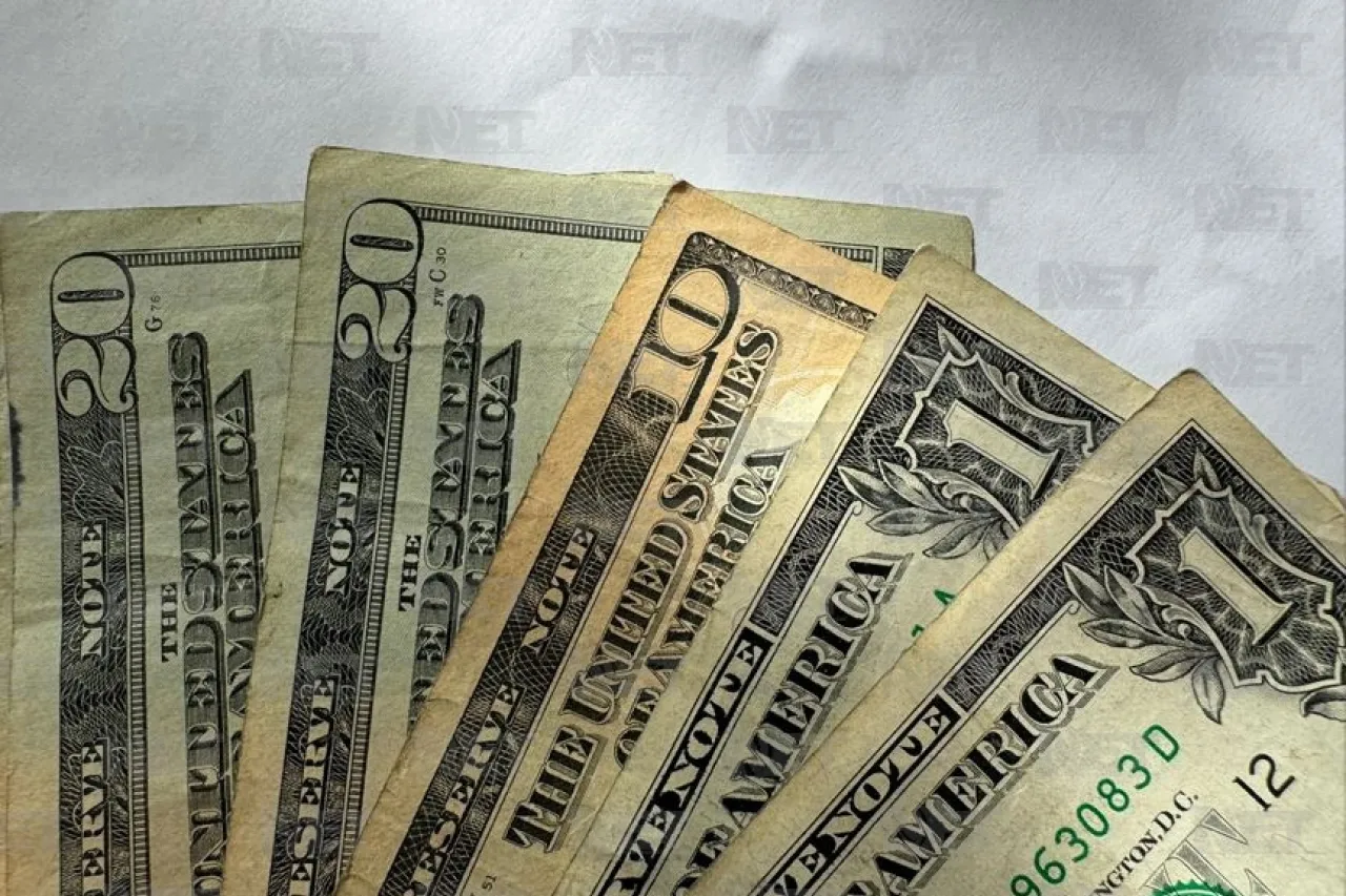 Dólar a la baja; así cotiza