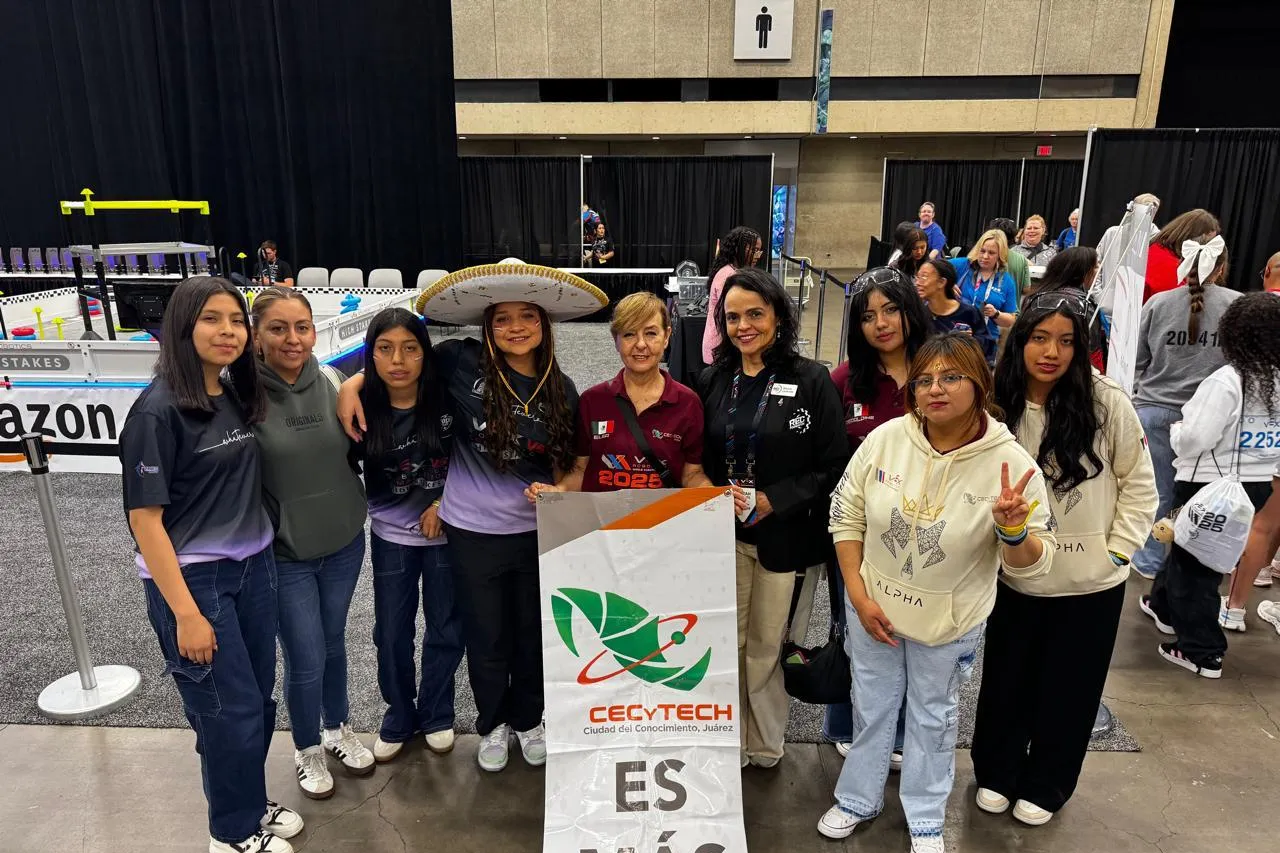 Alumnos del CECyTECH representan a Juárez en Mundial de Robótica
