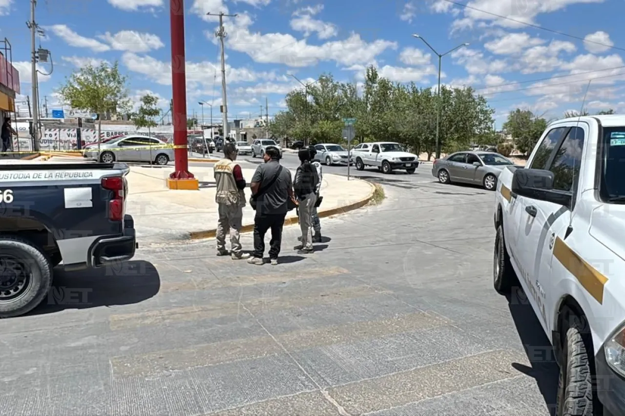 Disparan contra empleado de tienda en asalto en Horizontes del Sur