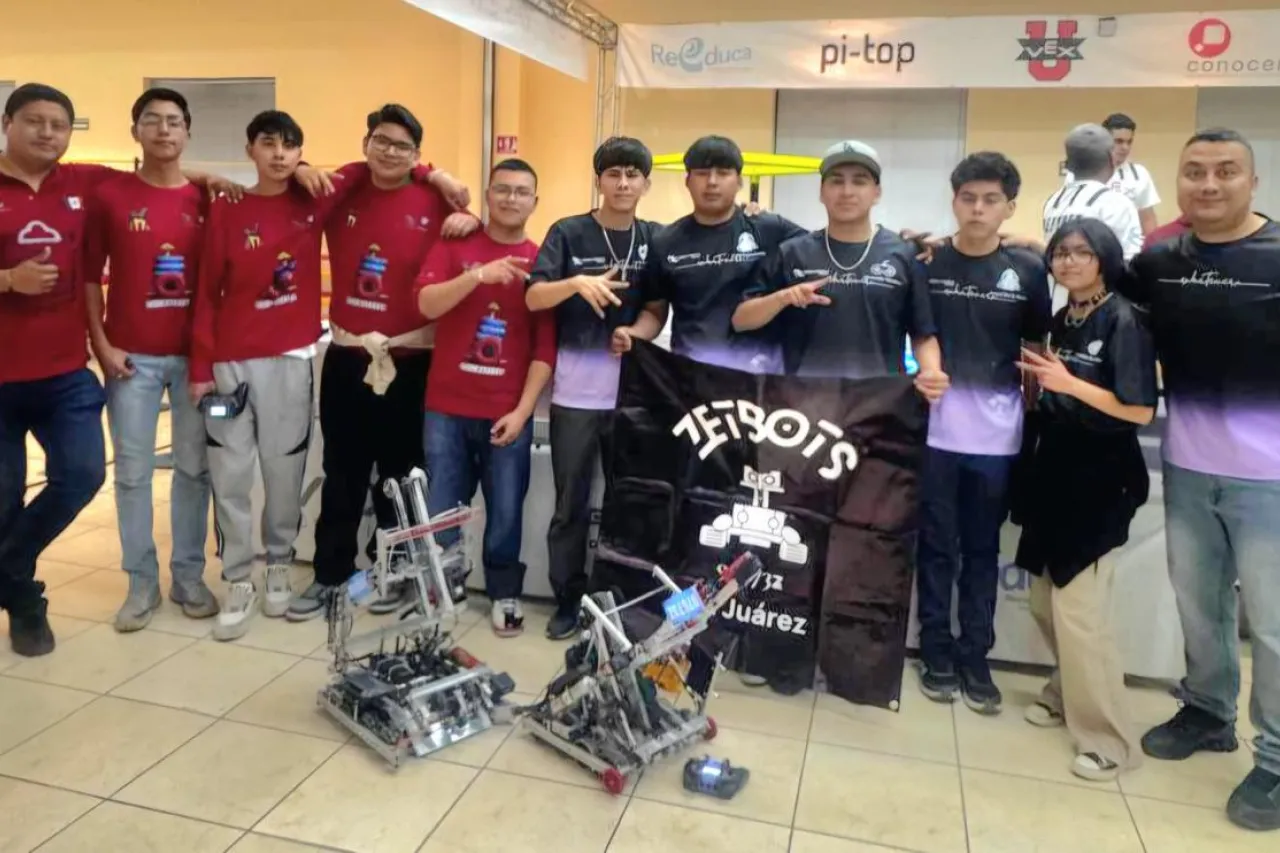 Alumnos del CECyTECH representan a Juárez en Mundial de Robótica