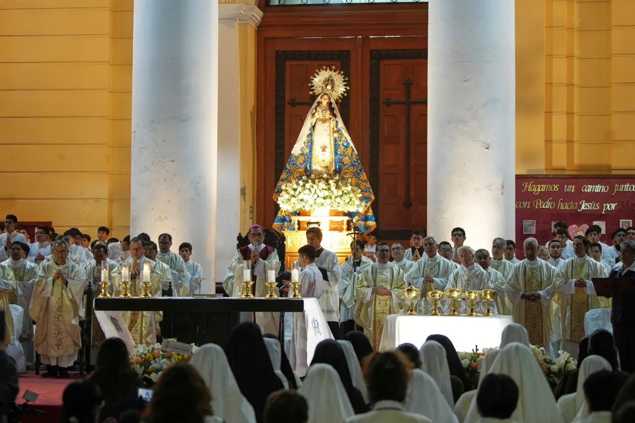 Perú: Celebran misa masiva de agradecimiento a León XIV por su labor en Chiclayo