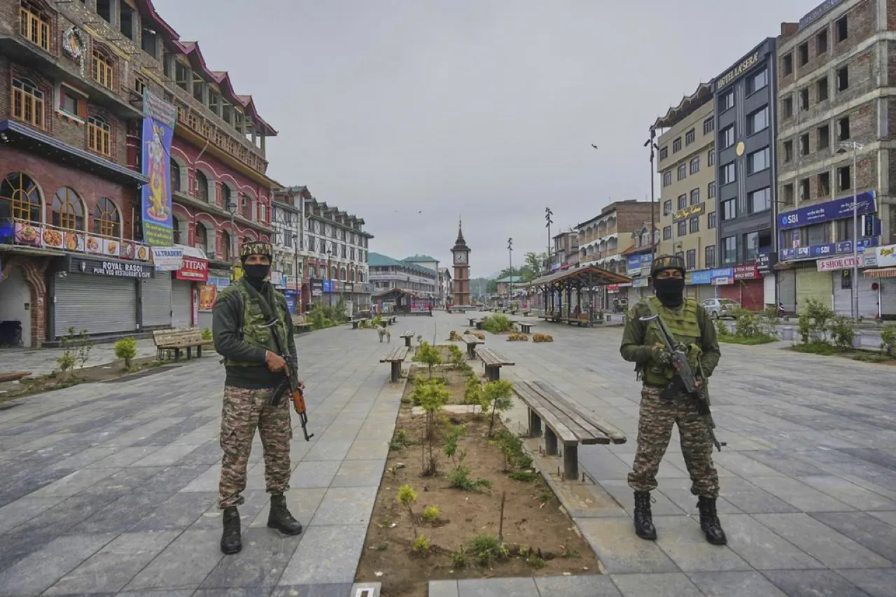 India y Pakistán acuerdan un cese del fuego