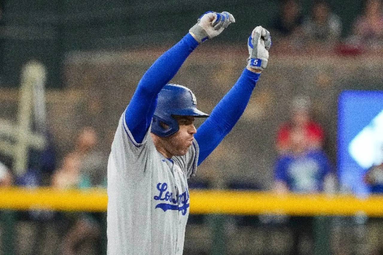 Freddie Freeman y los Dodgers destrozan a los Diamondbacks