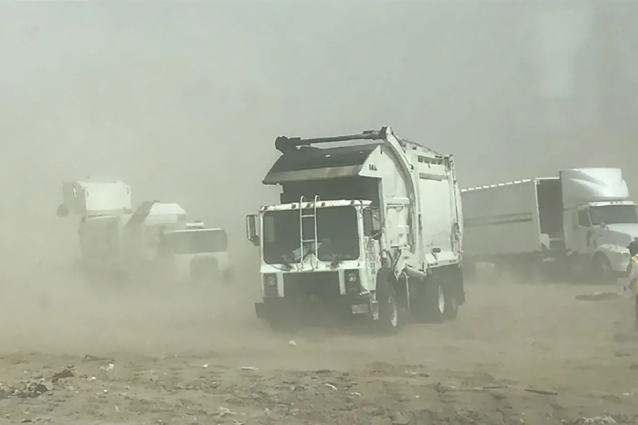 Vertedero de El Paso cerrará temprano por fuertes vientos