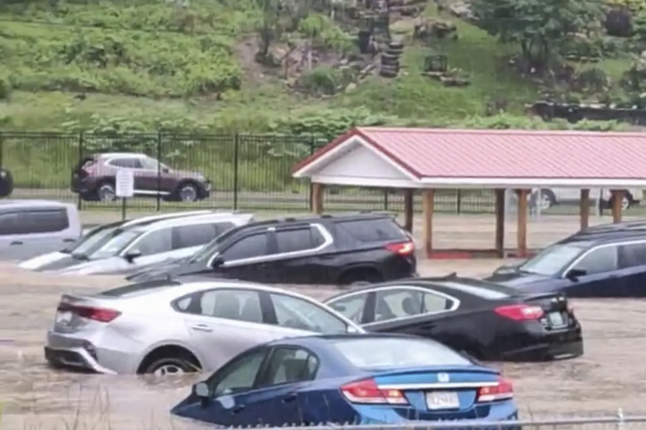 Inundaciones repentinas obligan a evacuar una primaria en Maryland
