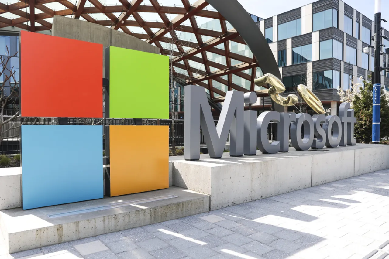 Reconoce Microsoft que proporciona IA al ejército israelí para guerra en Gaza