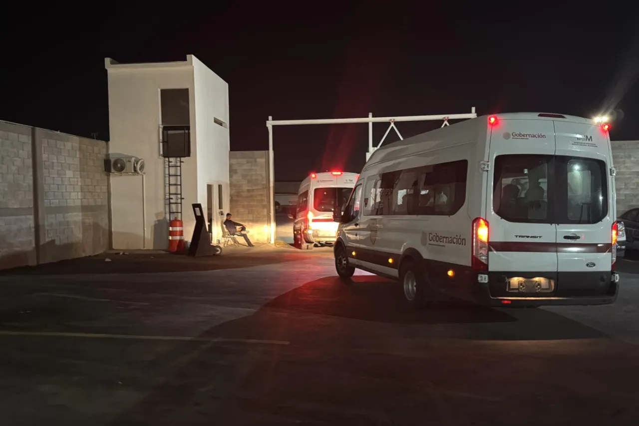 Rescatan a 19 migrantes en Juárez; vivían sin alimentos ni atención médica