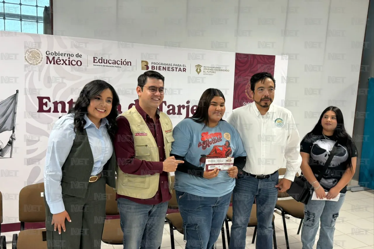 Entregan 213 Becas del Bienestar en la UTPN