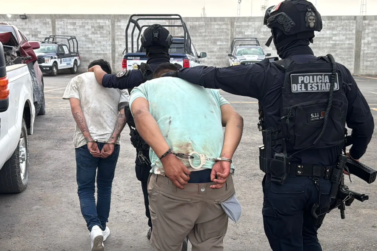 Arrestan a 2 secuestradores tras persecución