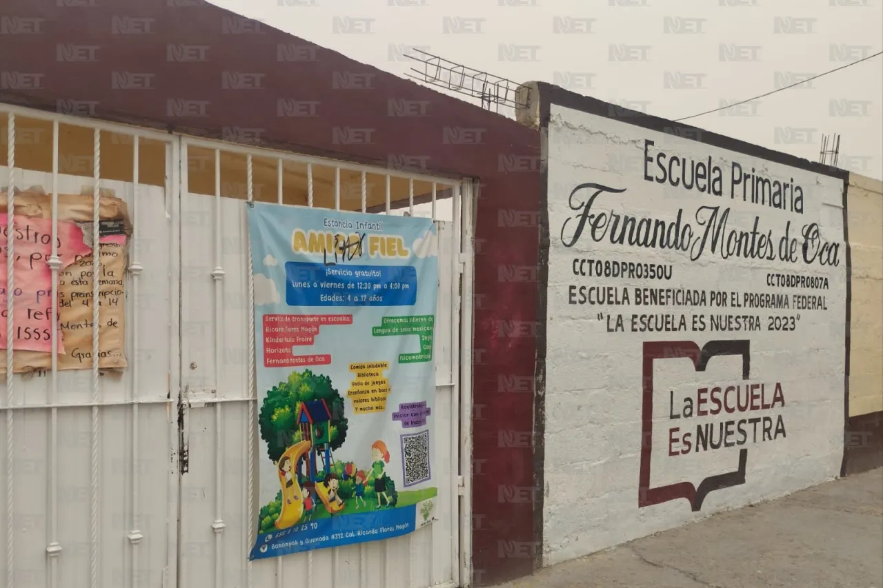 Se manifiestan padres de familia y alumnos de Primaria Fernando Montes de Oca