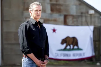 Tiene California déficit presupuestario de 12 mil millones de dólares